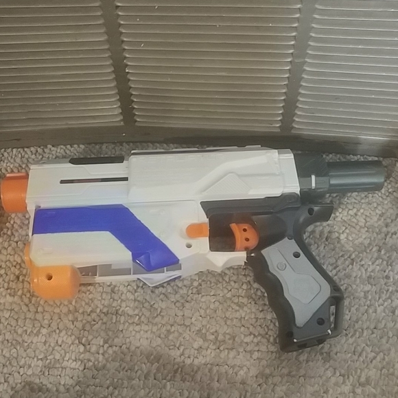 Nerf gun - Picture 3 of 4
